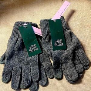 New 2Pairs Wild Fable Gloves NWT Unique